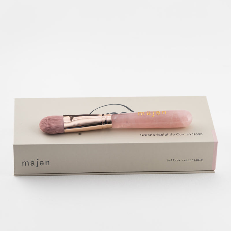 Brocha facial cuarzo rosa